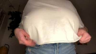 It’s a great day to go braless