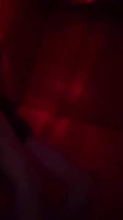 her face would look so pretty with nut on it