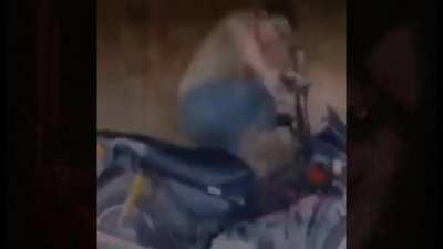 A̴ ̵w̸i̵t̵c̶h̵ ̷p̶r̸a̷c̶t̷i̵c̷e̵d̴ ̸Y̴e̴m̵e̴n̴i̵ ̵m̷a̸g̶i̵c̵ ̵t̸o̶ ̴s̸i̸g̴n̷ ̷a̶ ̵y̶o̴u̷n̷g̶ ̶m̵a̷n̷ ̶t̸o̷ ̵j̷o̷i̸n̶ ̷I̸S̸I̸S̸.̴