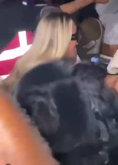 Imagine getting to dryhump rubi rose 🤤