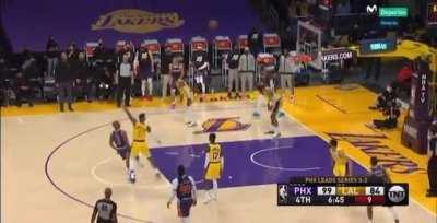 Chris Paul puts ‘em to sleep. Goodnight LA. 😴