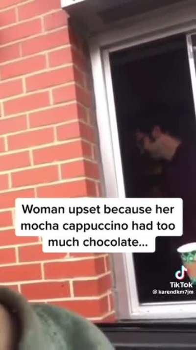 I cant believe she recorded this and posted it thinking she was in the right