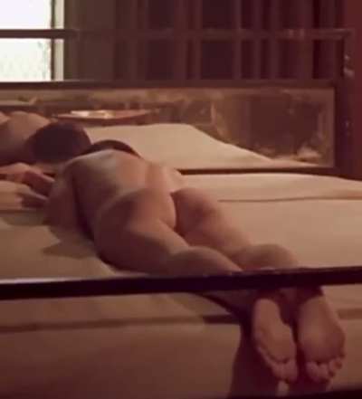 Alexandra Daddario's backstory in 'Lost Girls and Love Hotels' (2020)