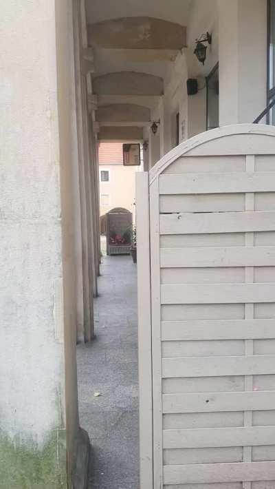 Such a simple video of 