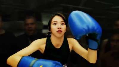 Chaeyoung and Dahyun joined the Fight Club