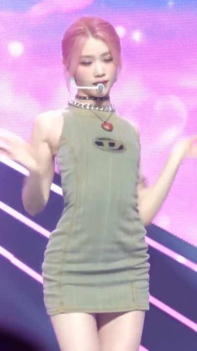 Kep1er - Xiaoting 🔥