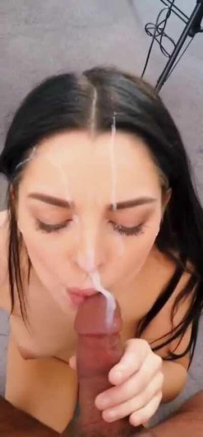 Hands down the most beautiful cumslut I've ever seen, the way she poses in the end with the cum was so sexy. What's the best thing you like about her?