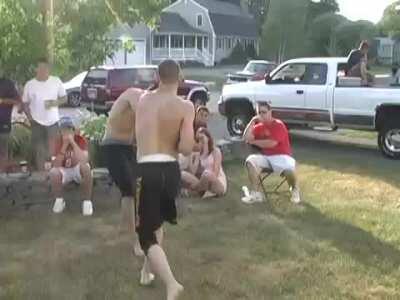 Rare backyard brawl between 2 professional MMA fighters (Joe Lauzon vs Dan Lauzon)
