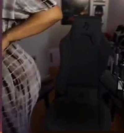 Love to see her walk away