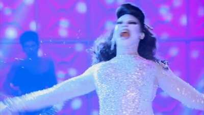 My favorite Chi Chi moment slowed down