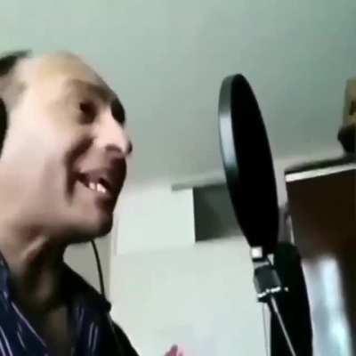 los pibes grabando un cover