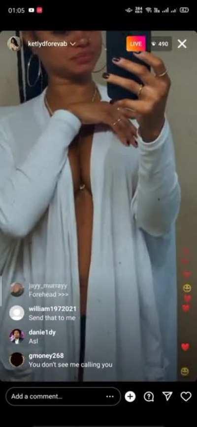 she came live rn, was waiting for a slip.