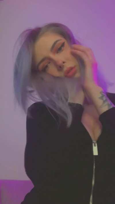 Wanna play with me ? ☺️💜