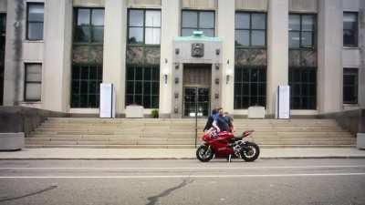 Seconds after telling you he knows how to ride…