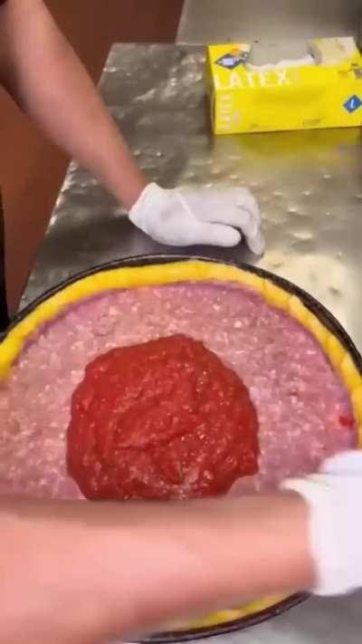 They call this “The most famous pizza in the world”