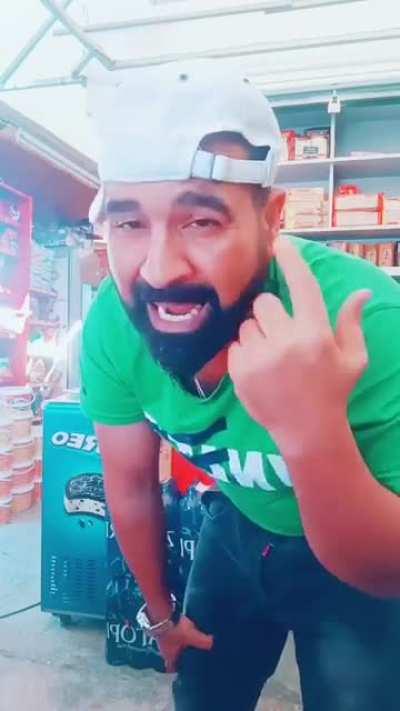 ΕΡΝΤΟΓΆΝ ΕΛΑ ΜΕ ΤΑ ΟΠΊΣΘΙΑ...