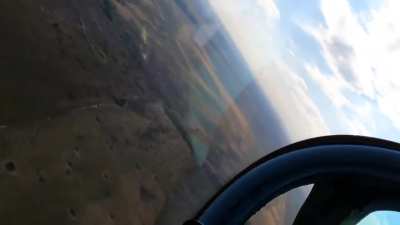 Russian SU-25s narrowly avoid 2 Ukrainian MANPADs after a strafing run