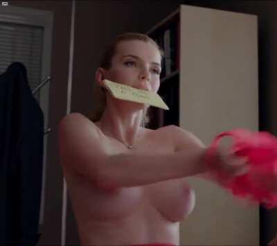 Betty Gilpin's 34DD plot in Nurse Jackie