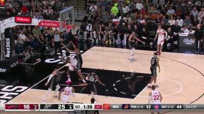 [Highlight] Wembanyama blocks and grabs OG Anunoby’s shot under the rim