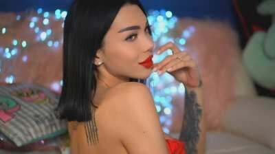 with red lips i feel great 🥰