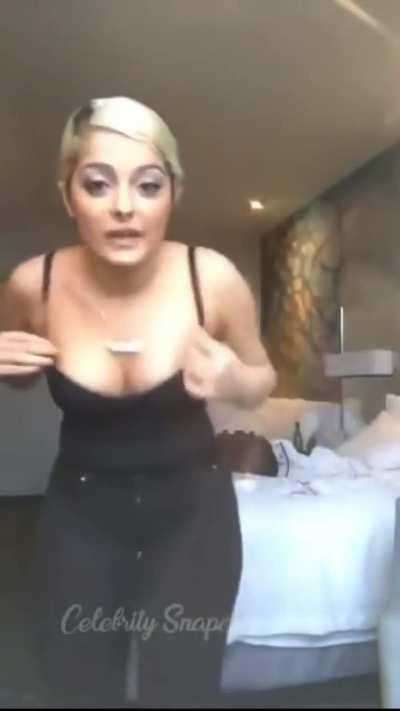 Rest of her IG Live (June 2017)