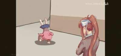 Natsuki break-dancing
