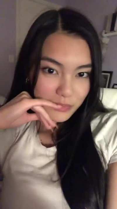 Sali kayo malulunod kayo sa dami namin na collection. AND ITS FREE!! Follow lang rules and regulations and goods na. DM me for the Link