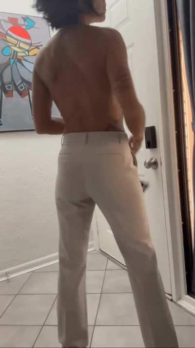 I only date guys who have the principle of sucking boobs every time they see it