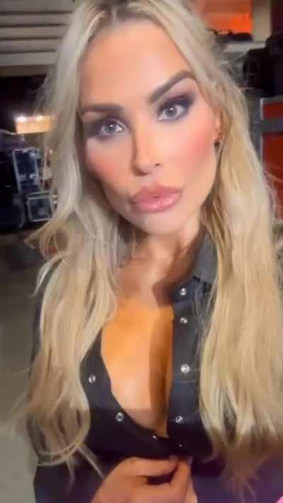 Nattie Killing it on Raw ❤️