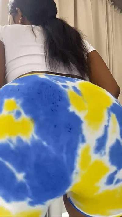 Smack my ass for me💕💦OF link in comments👇