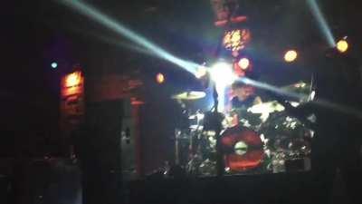 Animals outro at Mayan w/no back track