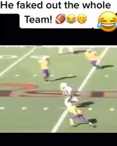 He faked out the whole team!