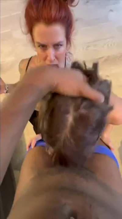 We were both shocked by the way she takes it🥵