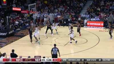 [Highlight] Mobley defends Lillard at the perimeter and blocks him on the drive