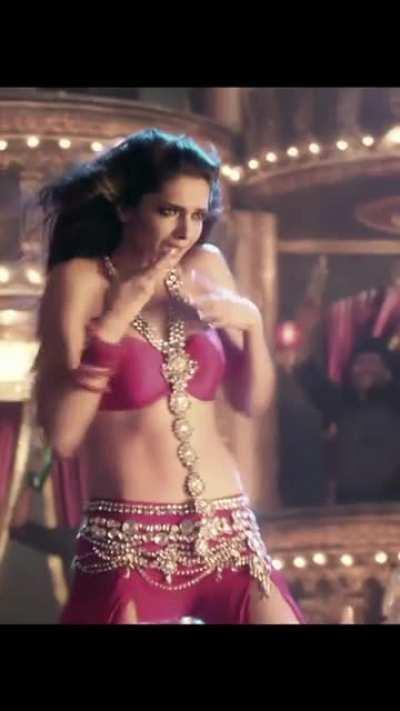 Deepika PADUKONE Goddess Of SEDUCTION & Erotism For a Reason 👙👠🔥🌹