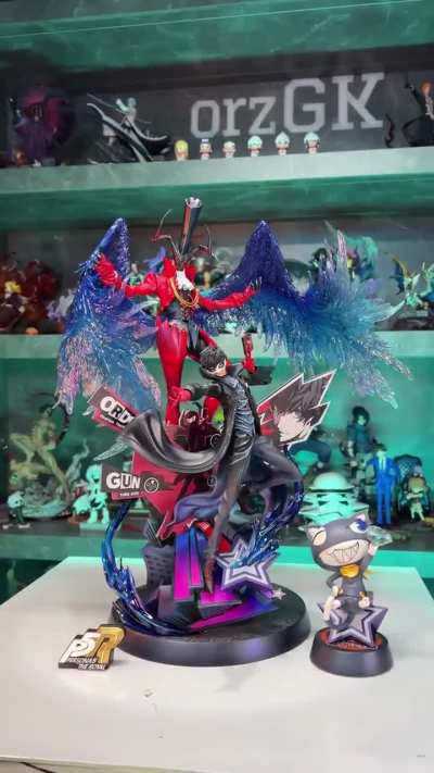 The Joker & Arsène statue produced by Aftershock Studio,Photo by orzgk