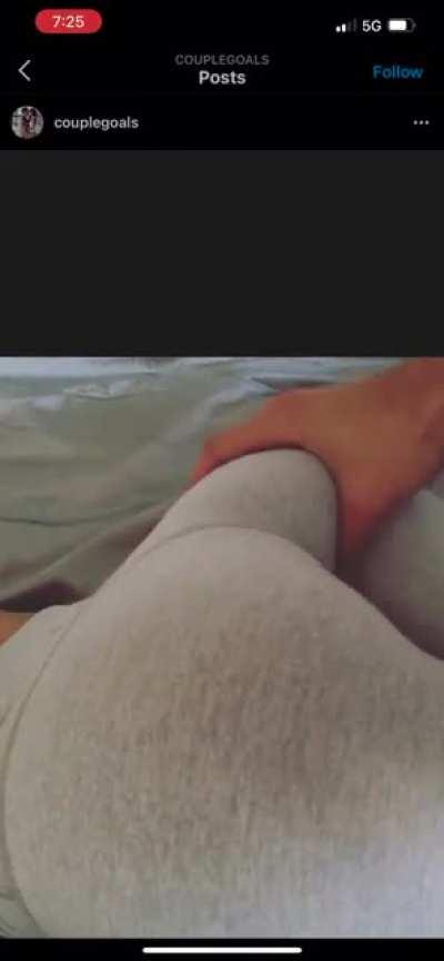 Squeezing Jen Selters ass