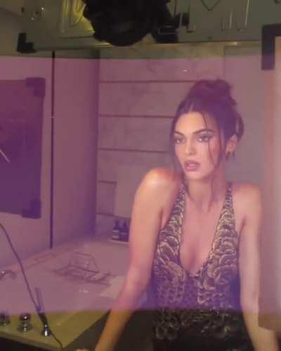 Getting ready for the Vanity Fair After Party 2023.