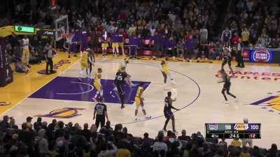 [Highlight] Len gets a huge offensive rebound and Fox drives to tie the game at 100 with 21.7 left