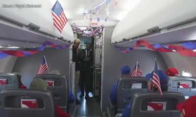 Obama surprises veterans arriving on Honor Flight to DC.