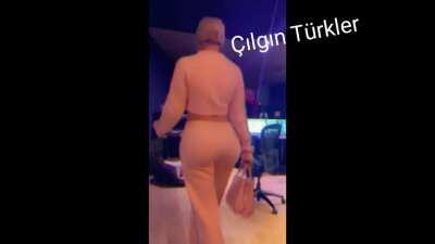 Hat jemand eine bessere Version diesew Videos?