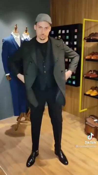 os sulistas chegando no churras dos crias