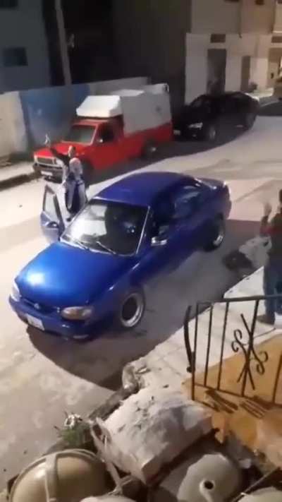 Man arrives home after serving 20y in prison and is immediately shot in the head by accident during celebrations at his welcome party.