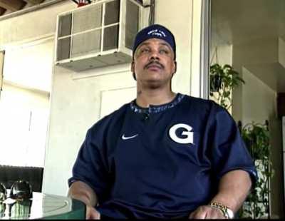 Anybody know what happend to Derick Olster? The nigga from the 90s who switch to 83 then started a gang war.