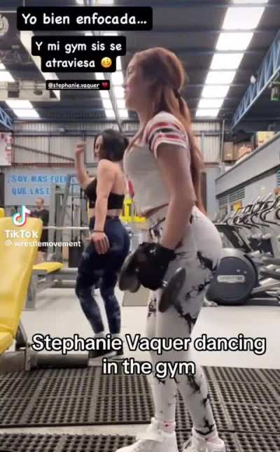 Stephanie Vaquer dancing in the gym