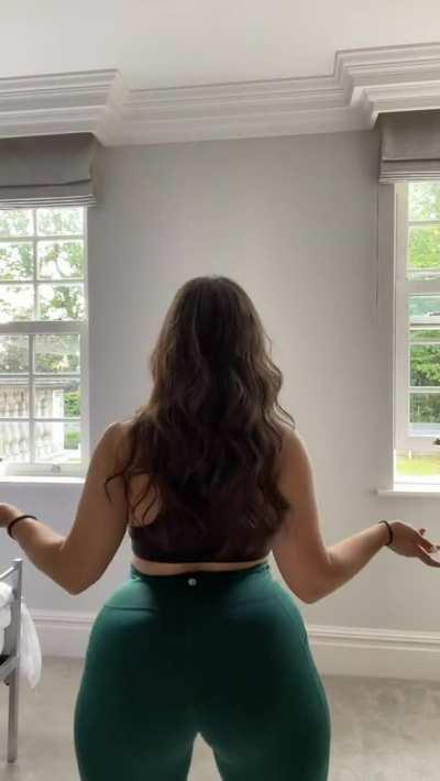 Lil ass shake at the end