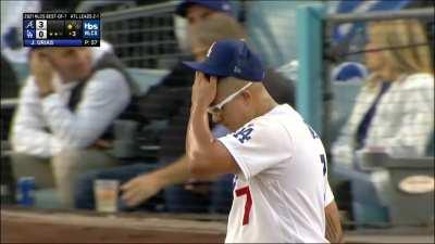 [Highlight] [Highlight] Eddie Rosario hits a two out triple off Urias to get the two hardest portions of a cycle out of the way early in the game