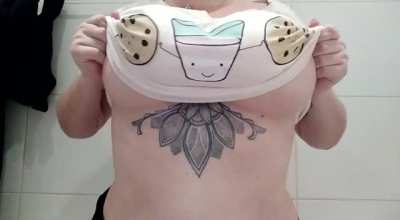 Come, put your face here to relax on this sunday 💕