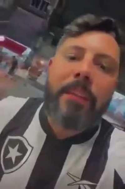 E esse torcedor do Botafogo que foi embora do estádio antes de acabar o jogo e disse que já poderia entregar a taça?