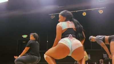 Megan and her fat ass🥵